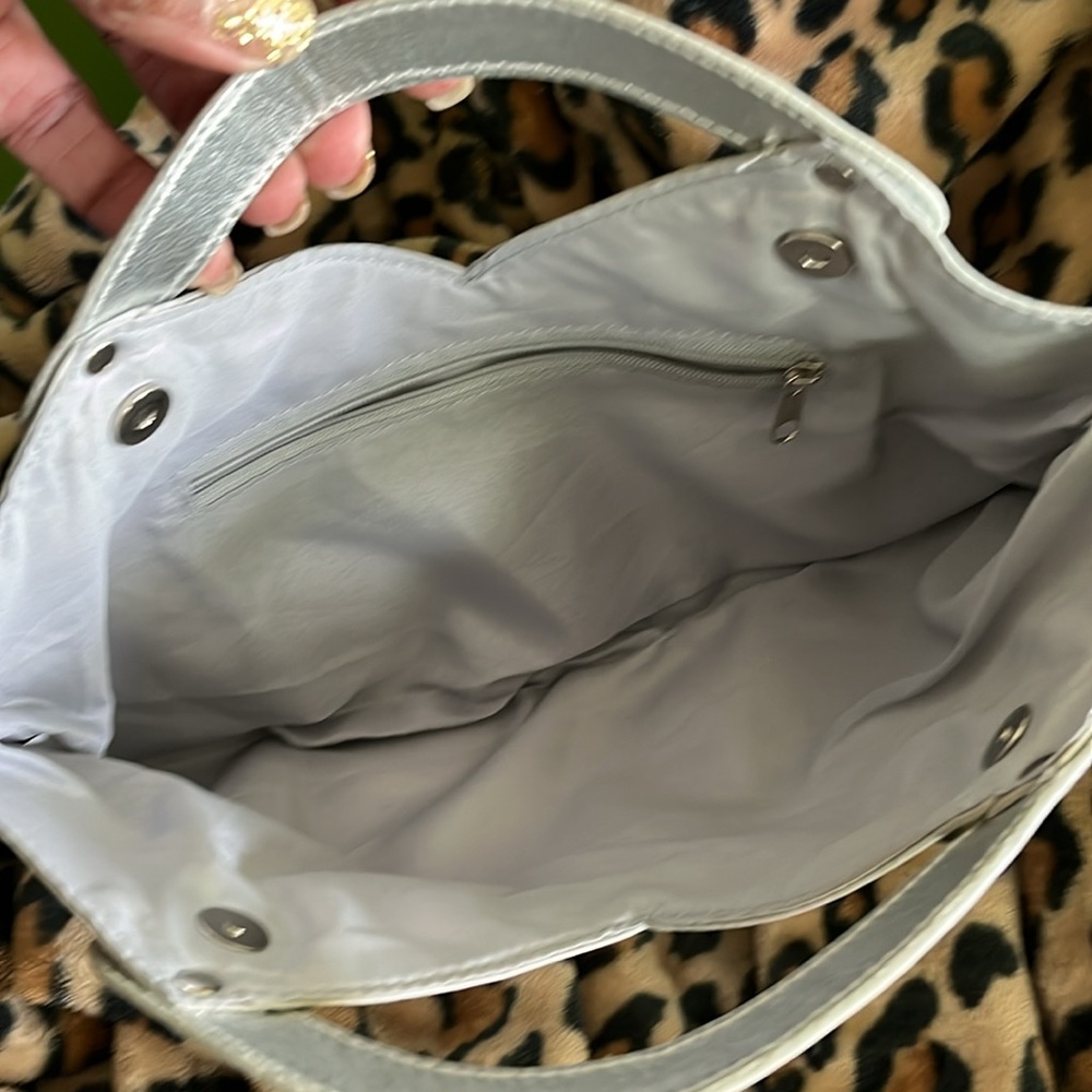 Small Silver Handbag - Picture 2 of 8
